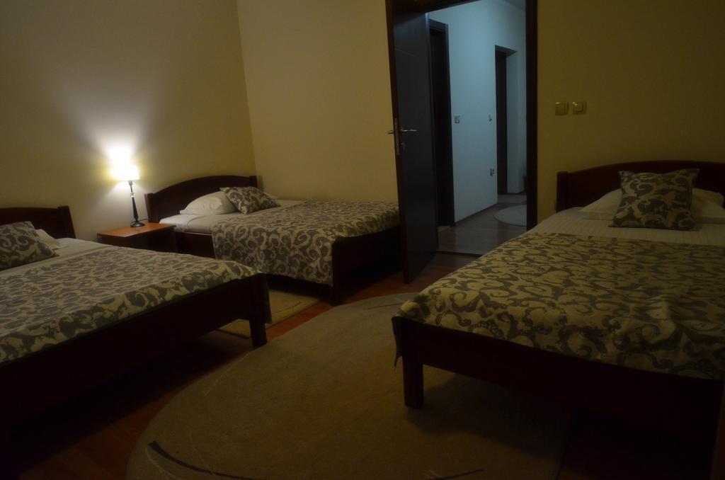 Accommodation Tara Белград Экстерьер фото